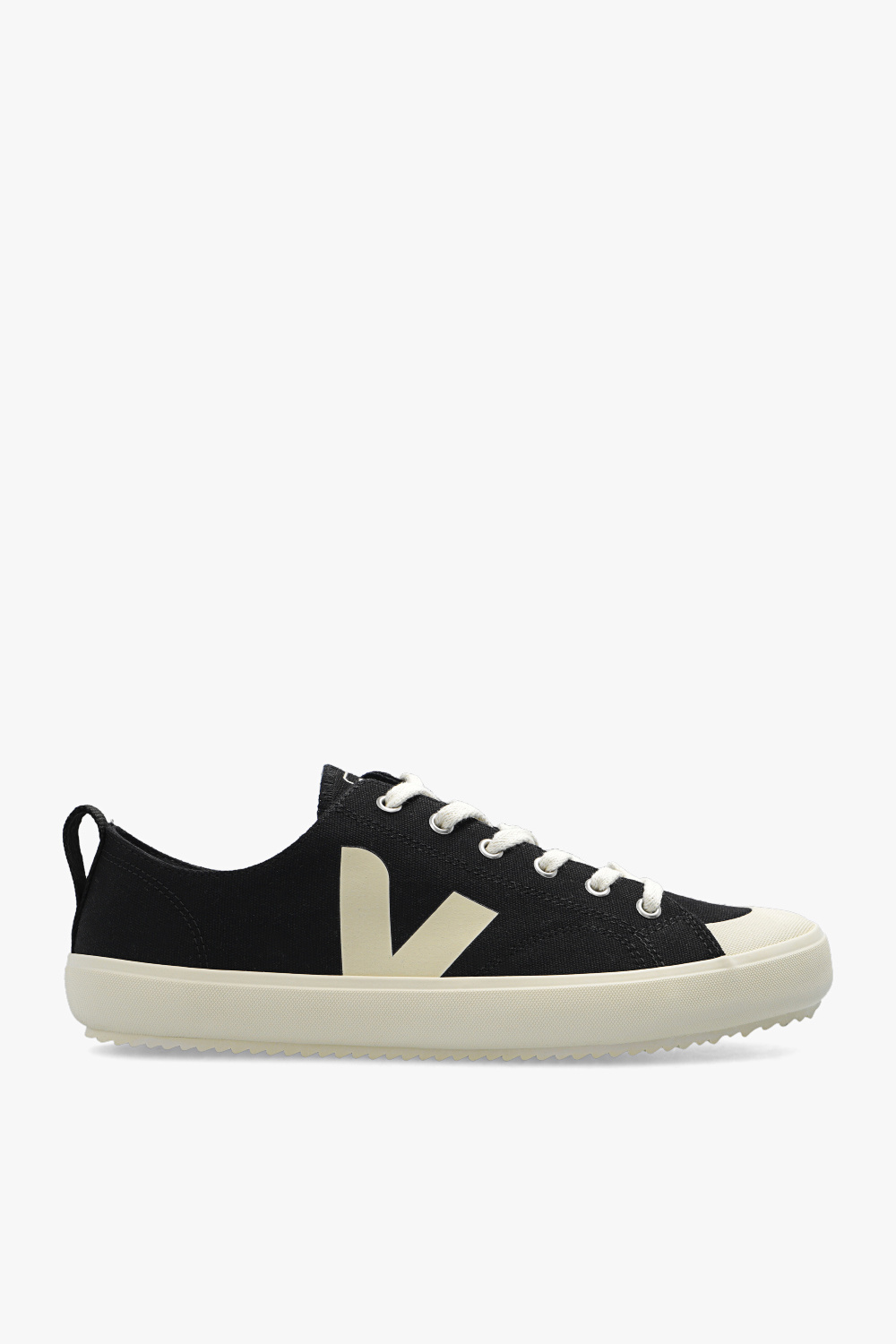 Veja clearance brand story